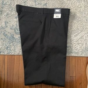 Men’s Haggar Blqck Dress Pant.